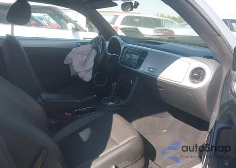 2014 Volkswagen Beetle 2.5L из США, поврежденный, VIN 3VWJP7AT7EM633386